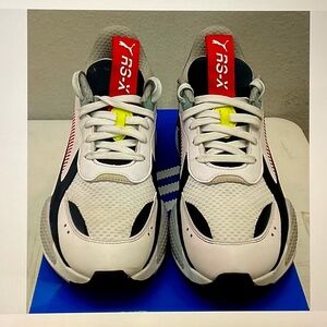 Size US -9.5 / EUR 44 PUMA RSX Goods - 386893-01 Multicolor.